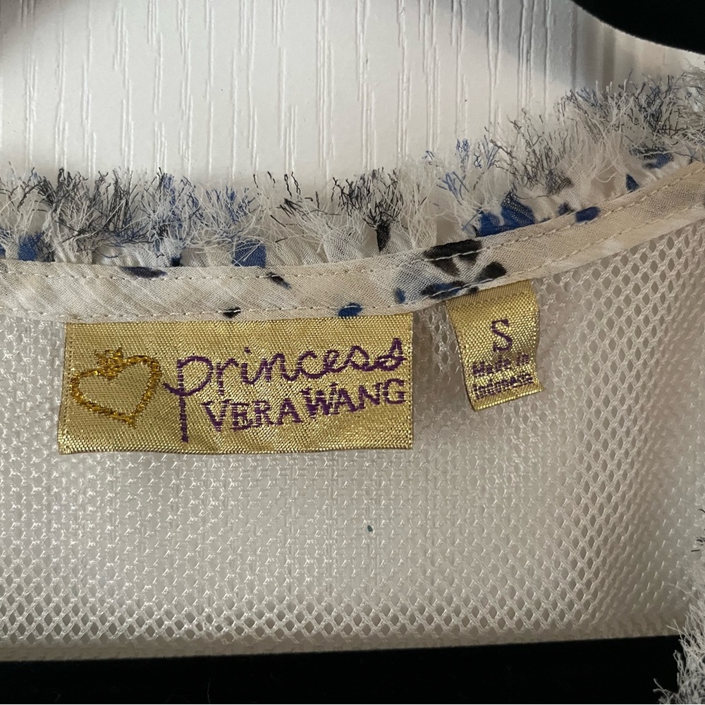 Princess Vera Wang Sheer Button-Front Sleeveless Top Small Cream & Blue Floral - Picture 4 of 13
